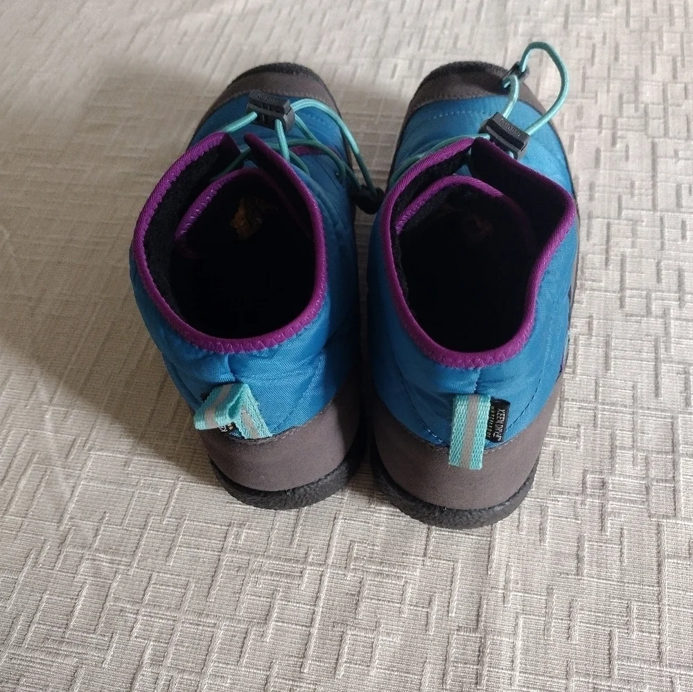 KEEN Howser II Chukka Size 6 Youth Blue Purple Waterproof Quilted Unisex NWOB